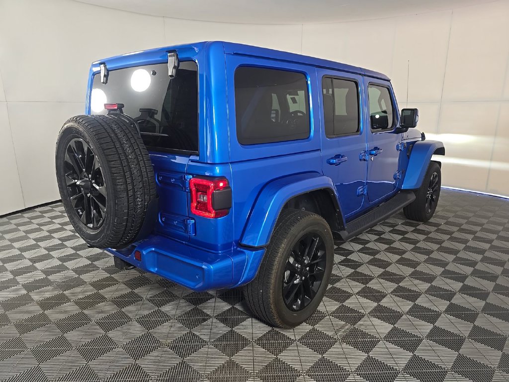 Used 2022 Jeep Wrangler Unlimited Sahara High Altitude SUV