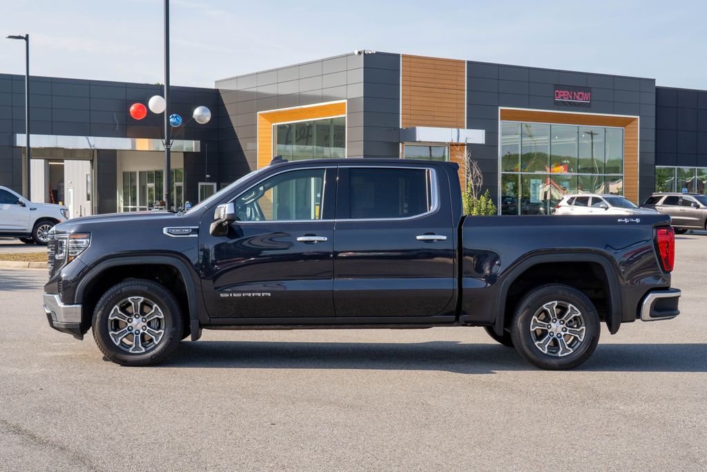 Used 2025 GMC Sierra 1500 SLT Truck
