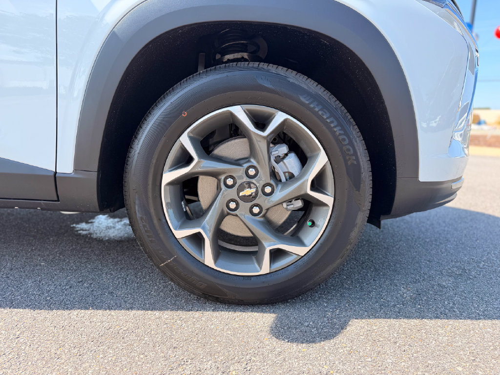 2026 Chevrolet Trax LT - Photo 28