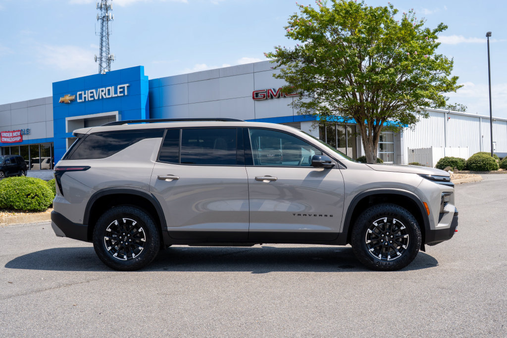 2026 Chevrolet Traverse Z71 - Photo 6