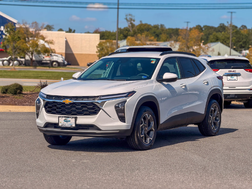 2026 Chevrolet Trax LT - Photo 3