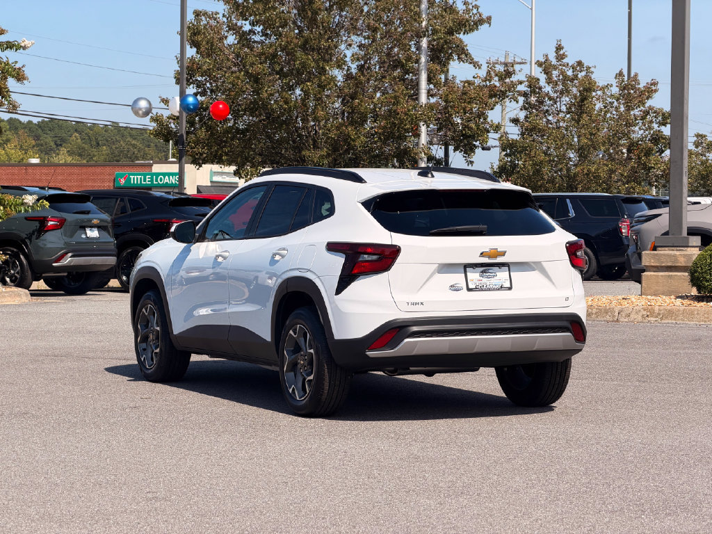 2026 Chevrolet Trax LT - Photo 5