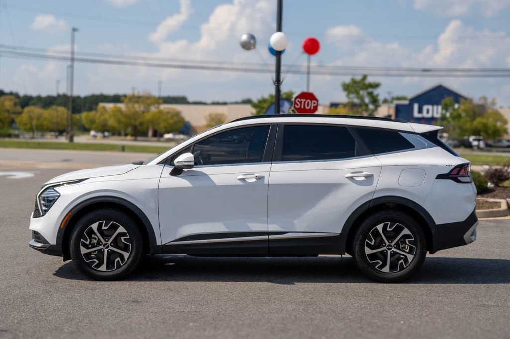 Used 2025 Kia Sportage EX