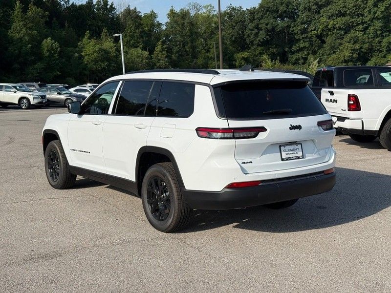 New 2026 Jeep Grand Cherokee Altitude Sport Utility