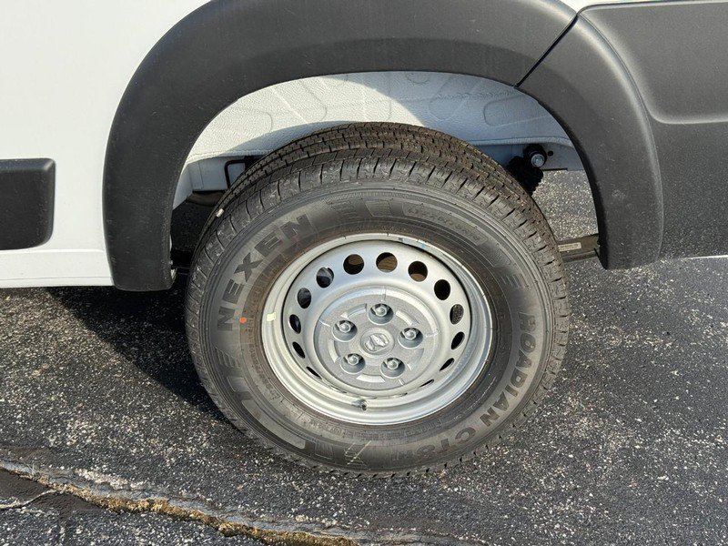 New 2026 Ram ProMaster Low Roof Cargo Van