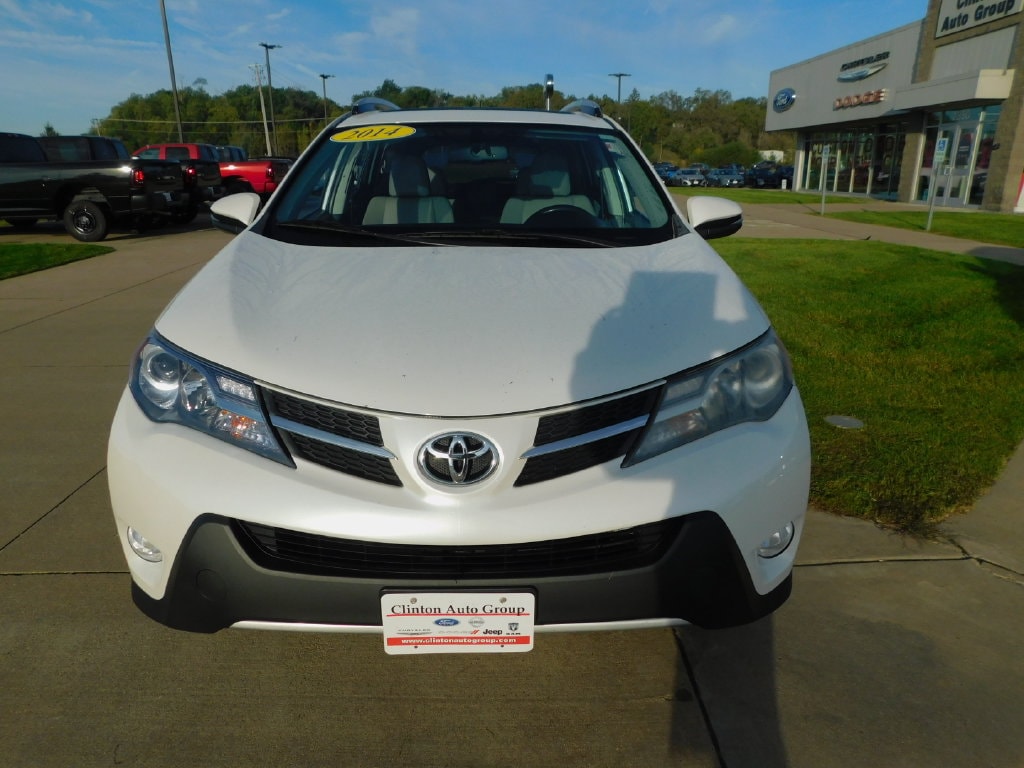 Used 2014 Toyota RAV4 Limited with VIN 2T3DFREVXEW161693 for sale in Clinton, IA