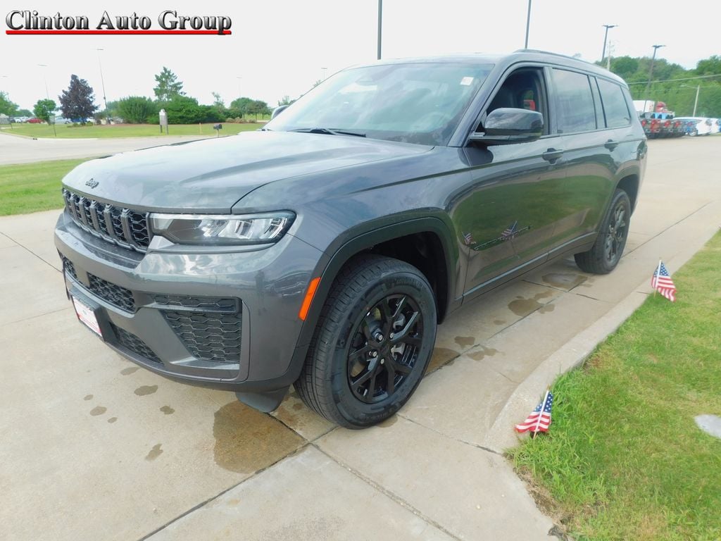 New 2026 Jeep Grand Cherokee L Altitude Sport Utility