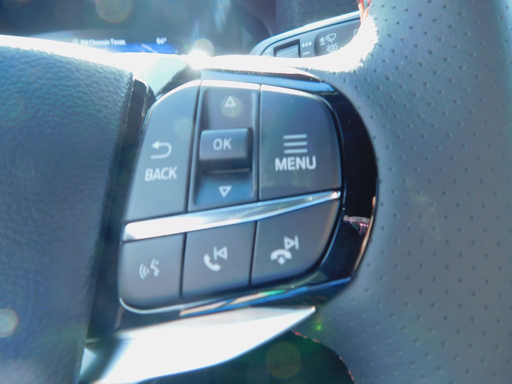 2026 Ford Explorer ST-Line - Photo 21