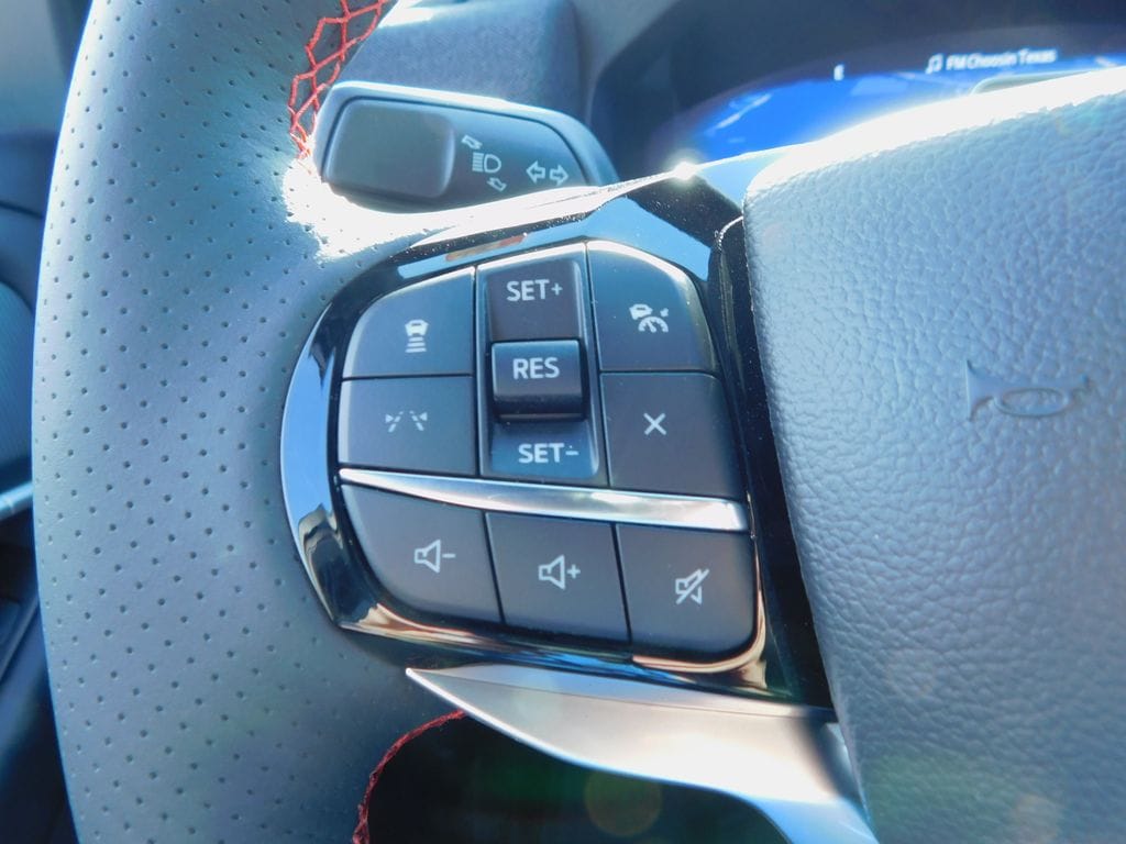 2026 Ford Explorer ST-Line - Photo 20