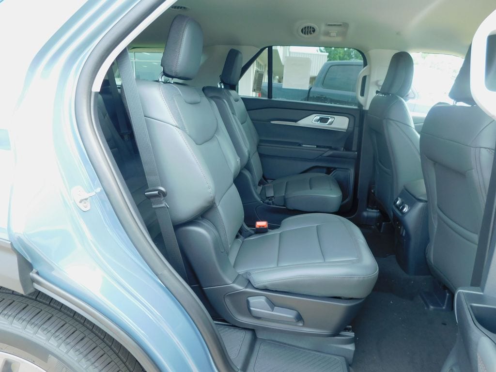 2026 Ford Explorer Active - Photo 6