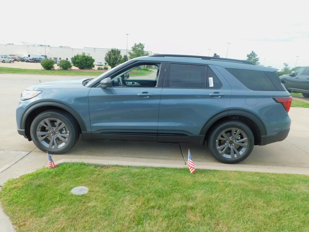 2026 Ford Explorer Active - Photo 13
