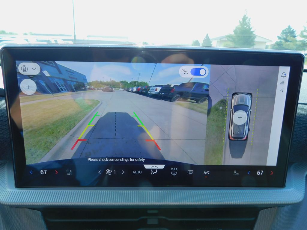 2026 Ford Explorer ST-Line - Photo 24
