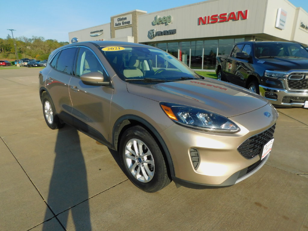 Used 2021 Ford Escape SE SUV