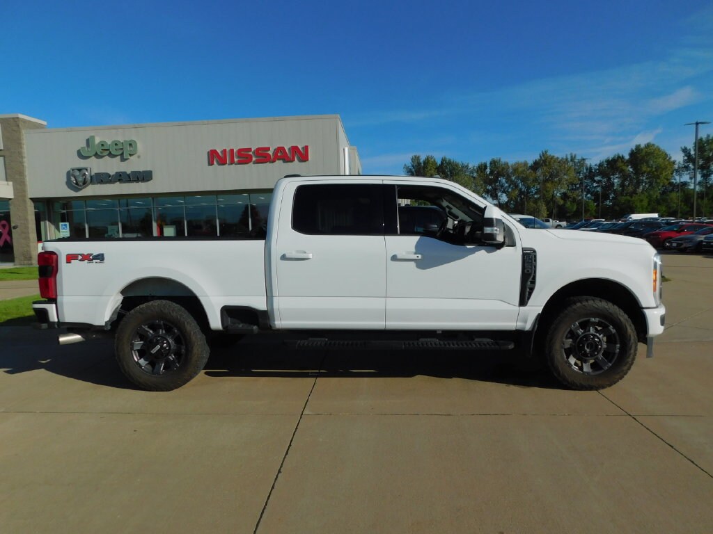 Used 2023 Ford F-250SD Lariat Truck