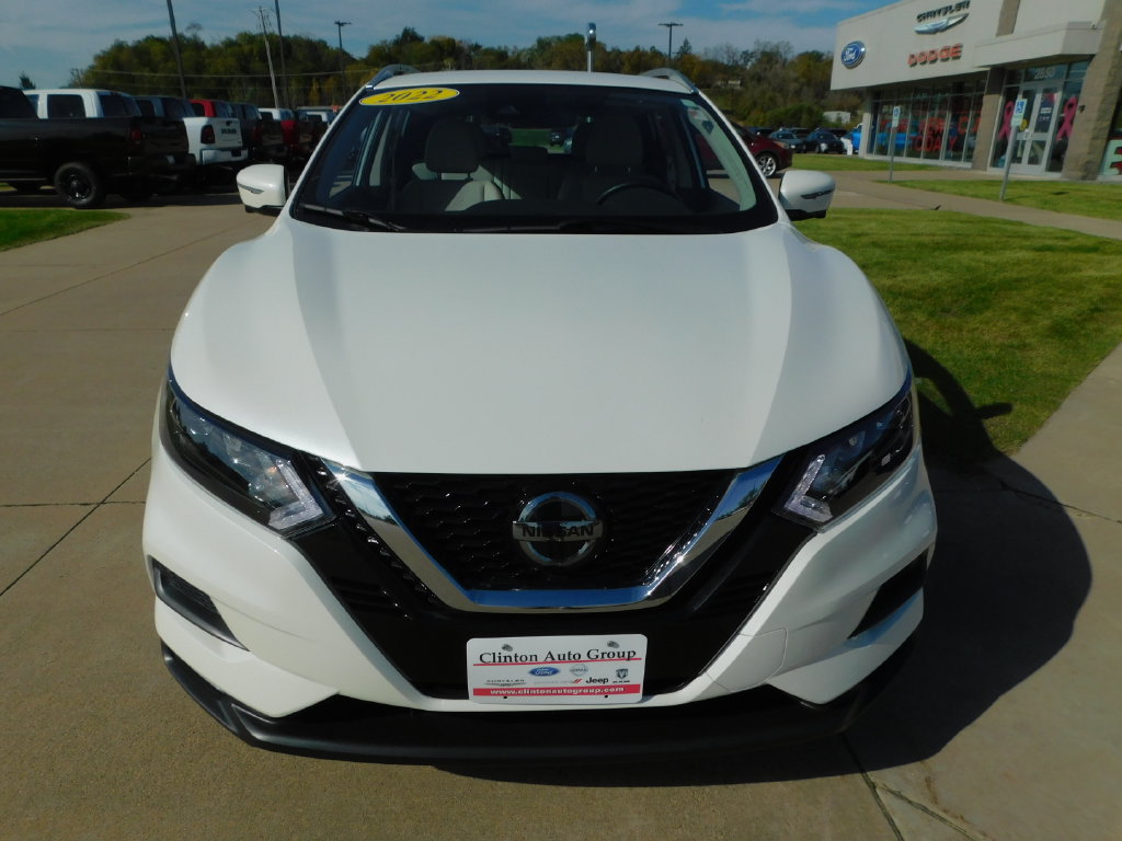 Used 2022 Nissan Rogue Sport SV SUV