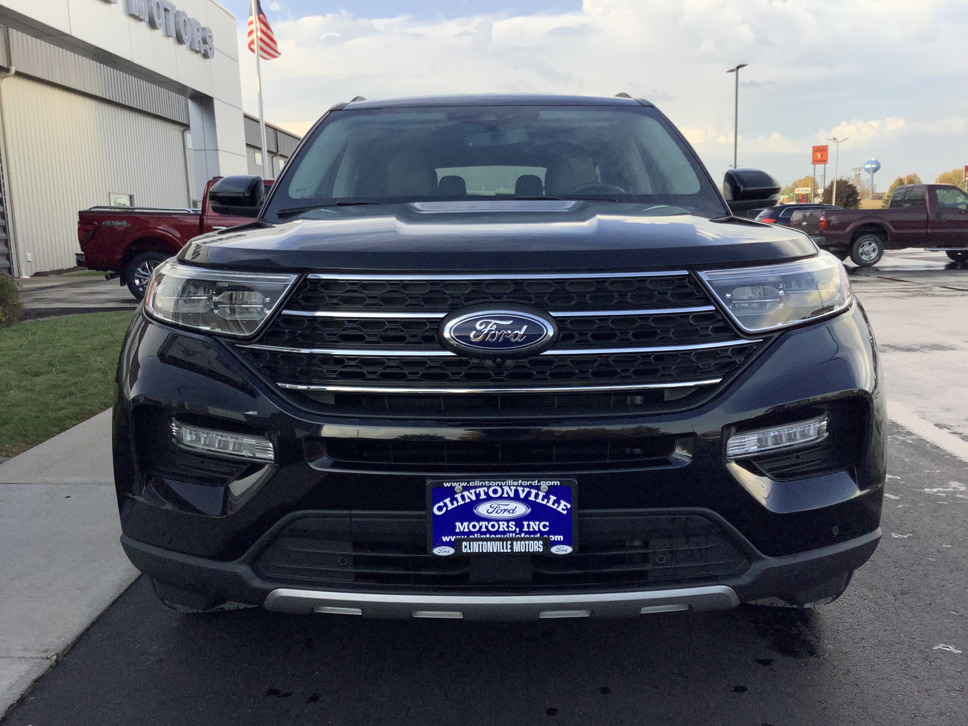 Used 2024 Ford Explorer XLT SUV