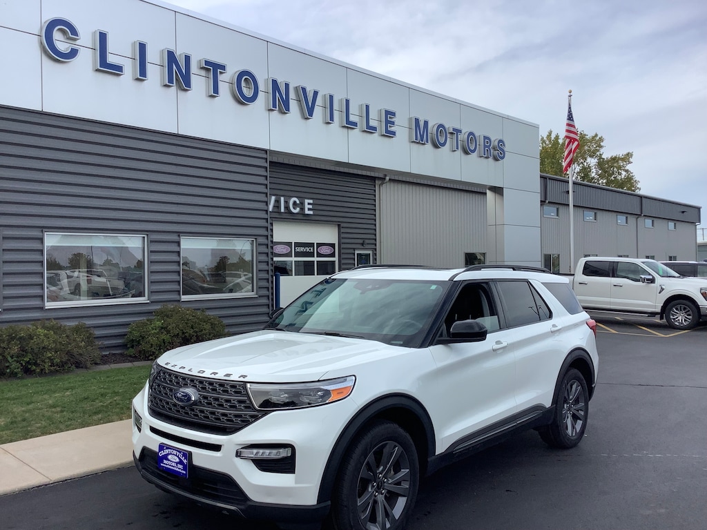 Used 2024 Ford Explorer XLT SUV