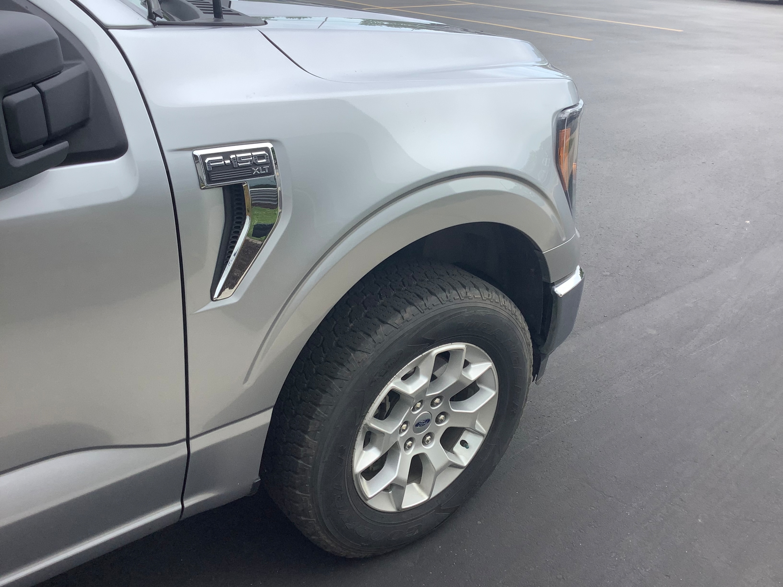 2023 Ford F-150 XLT - Photo 4