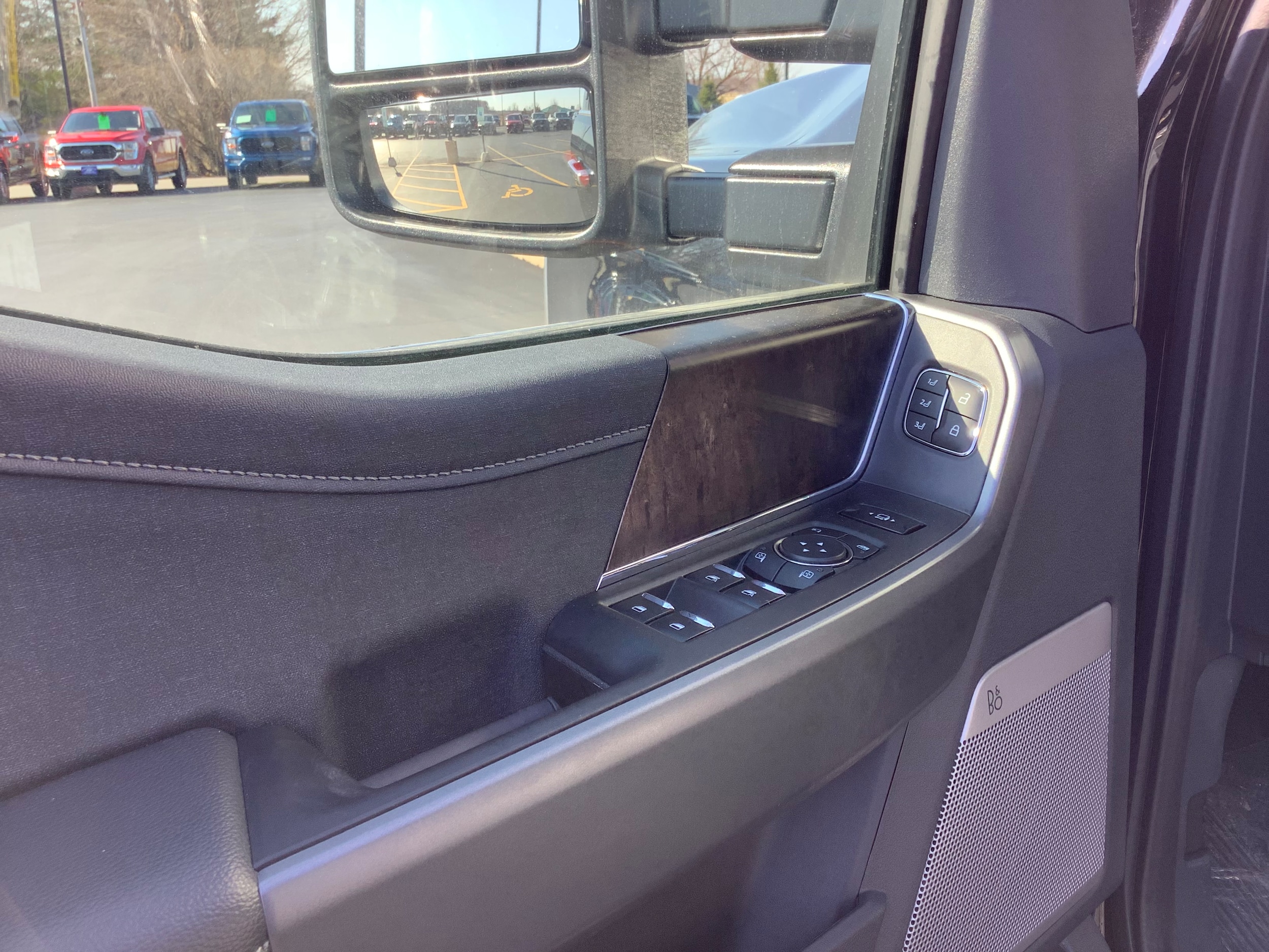 2026 Ford F-350 Super Duty Lariat - Photo 8