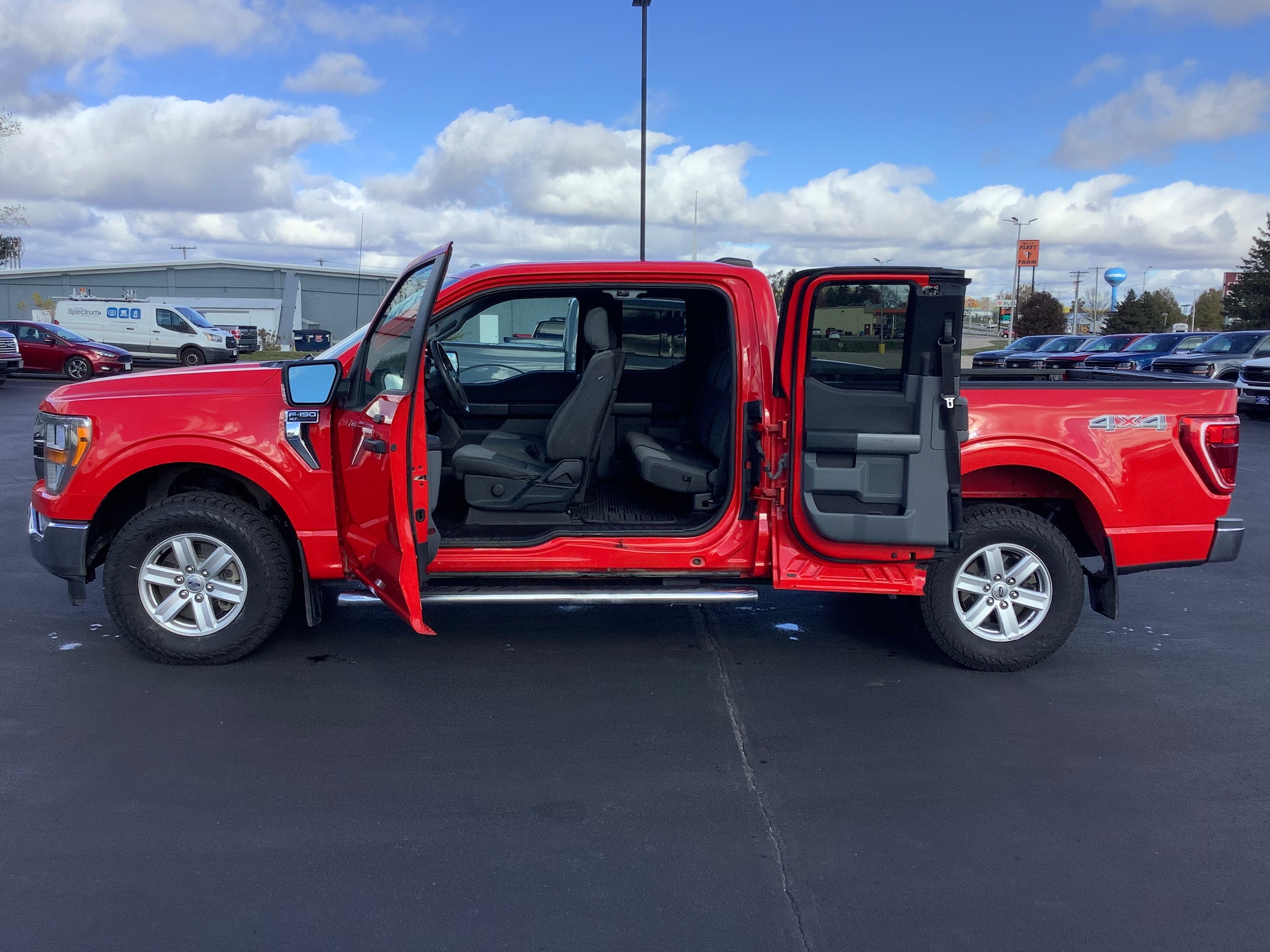 2021 Ford F-150 XLT - Photo 6