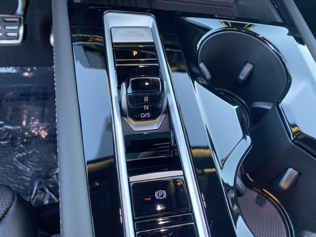 2026 Volkswagen Atlas Cross Sport SEL Premium R-LINE - Photo 24