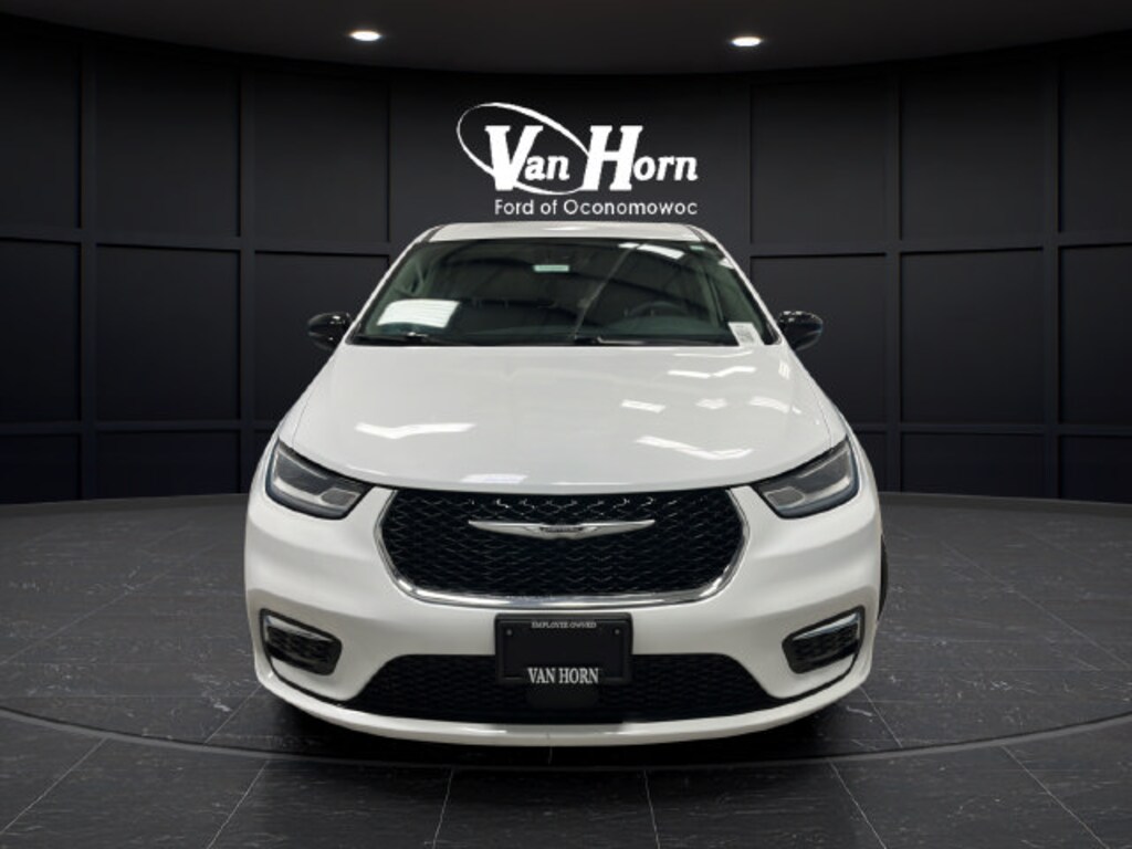 Used 2024 Chrysler Pacifica Hybrid Select Van Passenger Van
