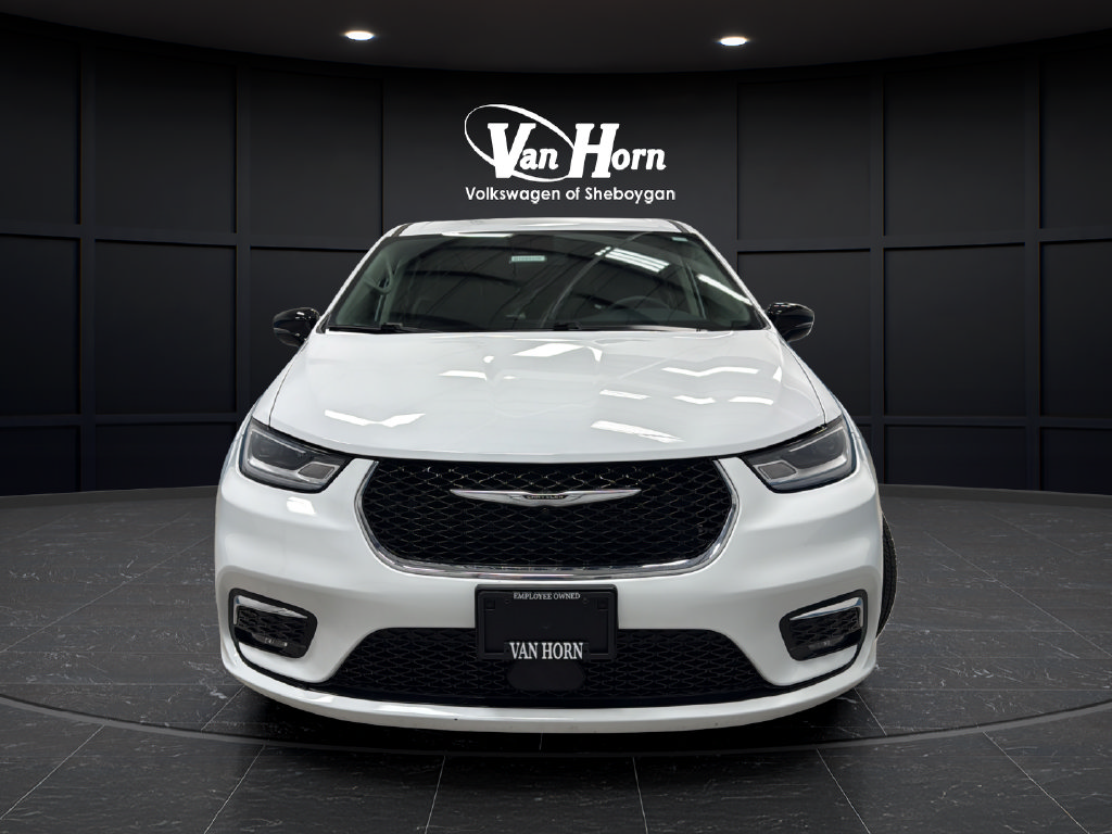 Used 2024 Chrysler Pacifica Touring L Van Passenger Van
