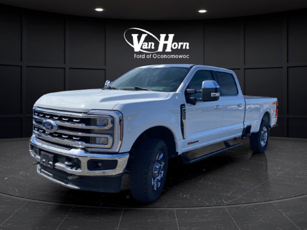 Used 2024 Ford Super Duty F-250 SRW LARIAT Truck Crew Cab