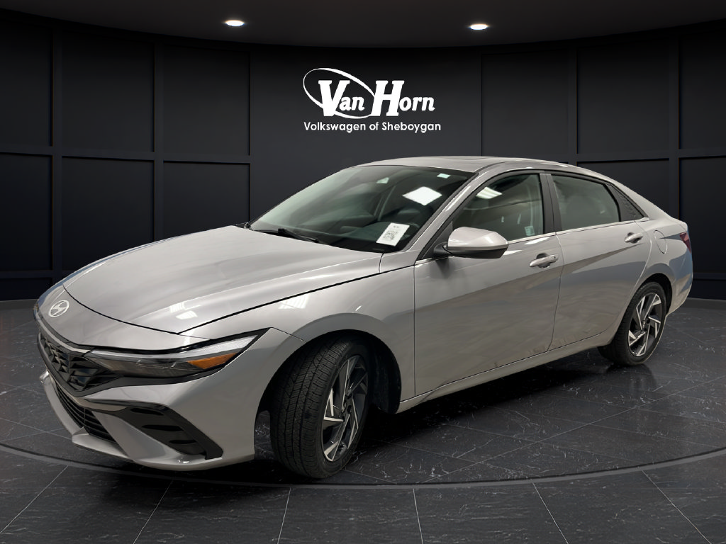Used 2025 Hyundai Elantra SEL Convenience Sedan