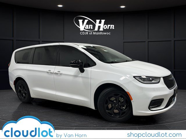 2024 Chrysler Pacifica PHEV