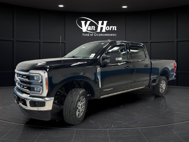 Used 2023 Ford Super Duty F-250 SRW LARIAT Truck Crew Cab