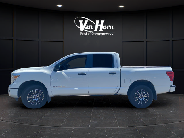 Used 2022 Nissan Titan SV Truck Crew Cab