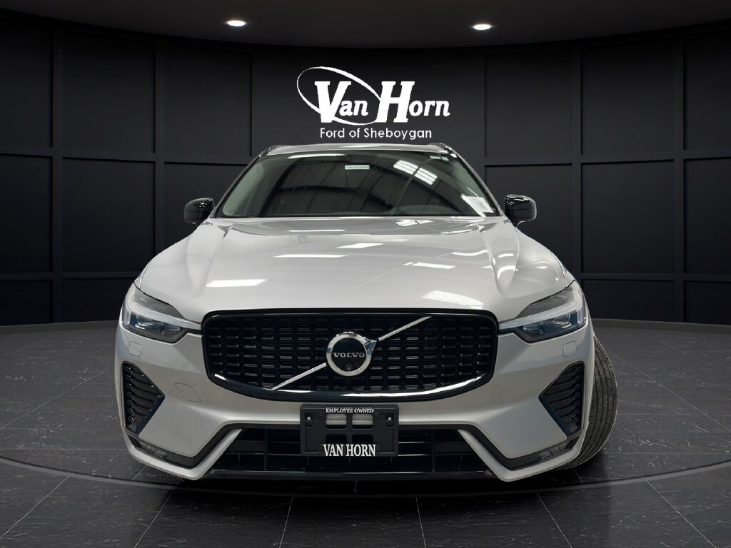 Used 2024 Volvo XC60 Plus Dark Theme SUV