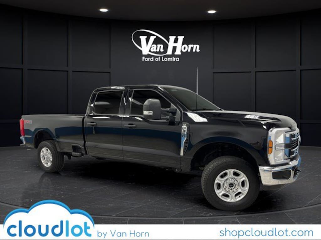 Used 2026 Ford Super Duty F-350 SRW XLT Truck Crew Cab