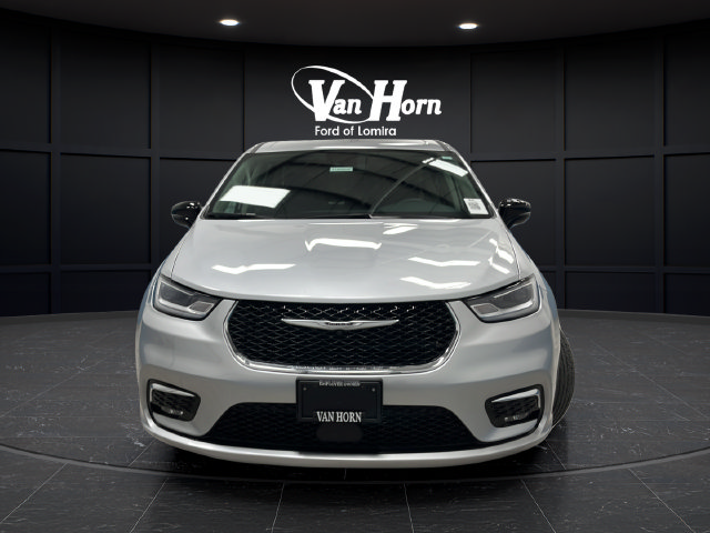 Used 2024 Chrysler Pacifica Touring L Van Passenger Van