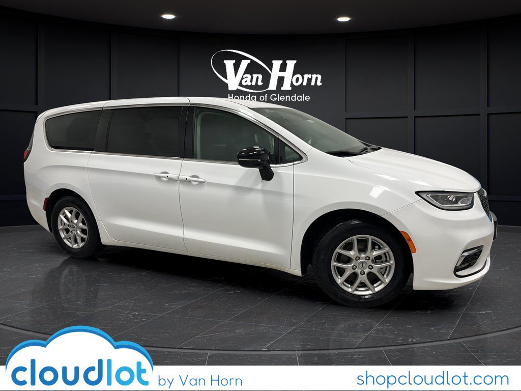2024 Chrysler Pacifica