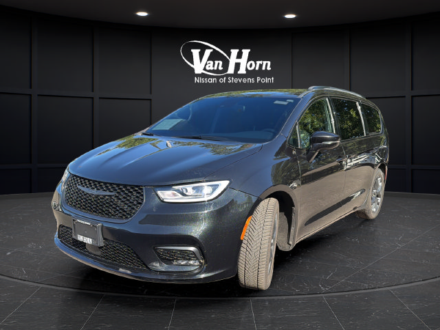 Used 2021 Chrysler Pacifica Touring L Van Passenger Van