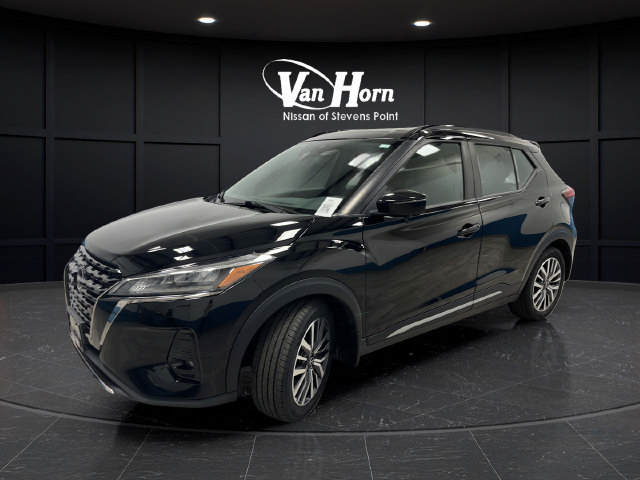 Used 2024 Nissan Kicks SR SUV