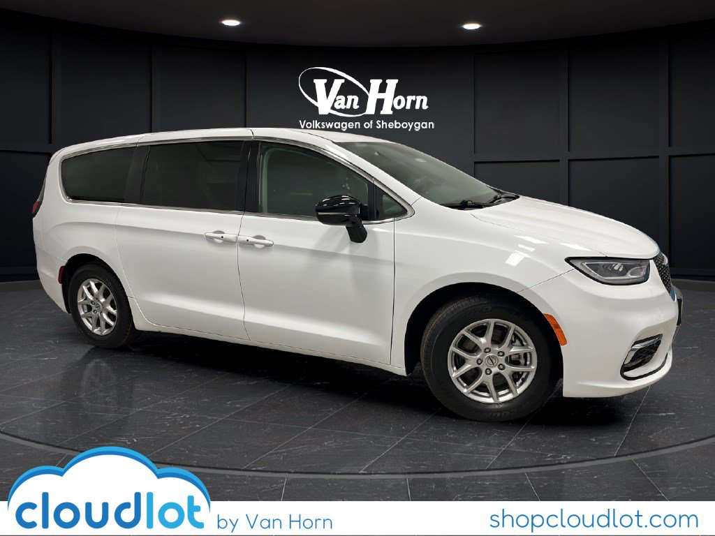 Used 2024 Chrysler Pacifica Touring L Van Passenger Van
