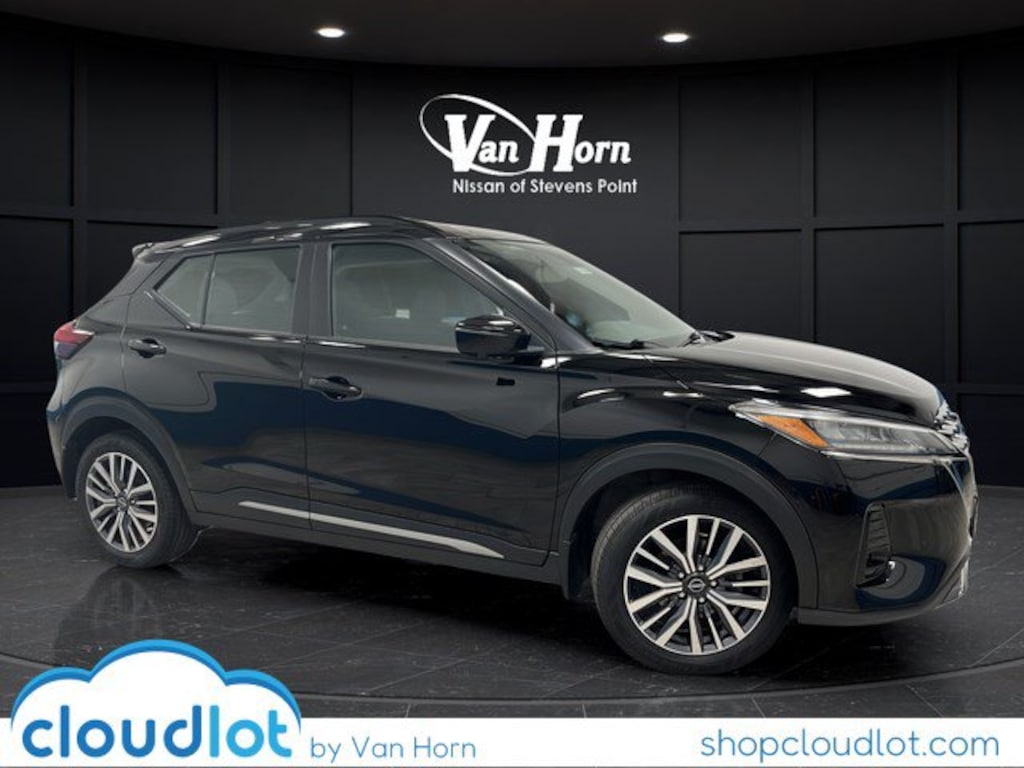 Used 2024 Nissan Kicks SR SUV