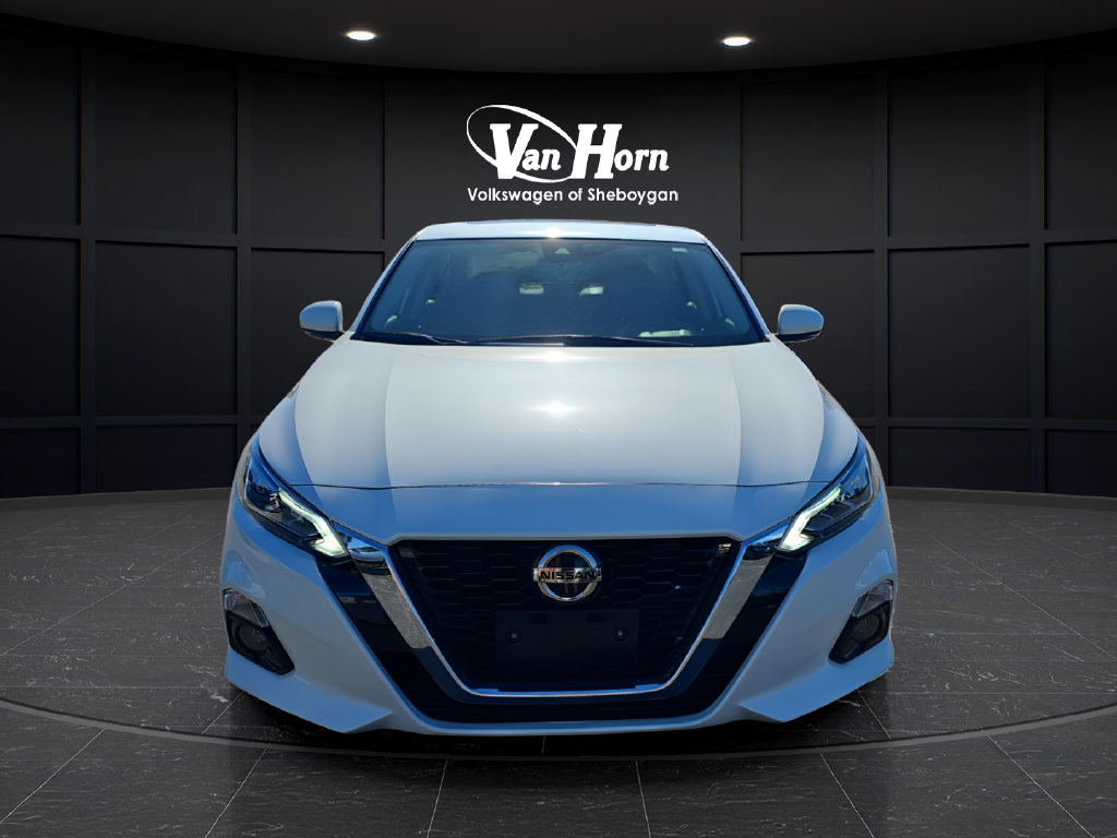 Used 2020 Nissan Altima 2.5 SV Sedan