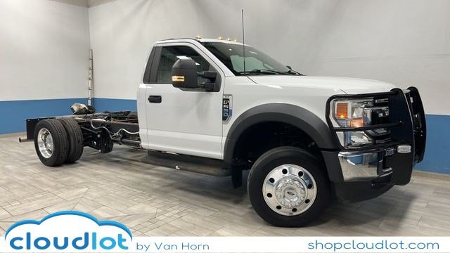 2022 Ford F-550 Super Duty Chassis Cab XLT