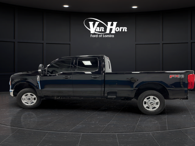 Used 2026 Ford Super Duty F-350 SRW XLT Truck Crew Cab