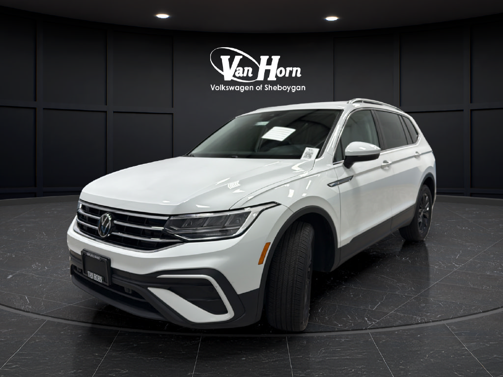 Used 2024 Volkswagen Tiguan SE SUV