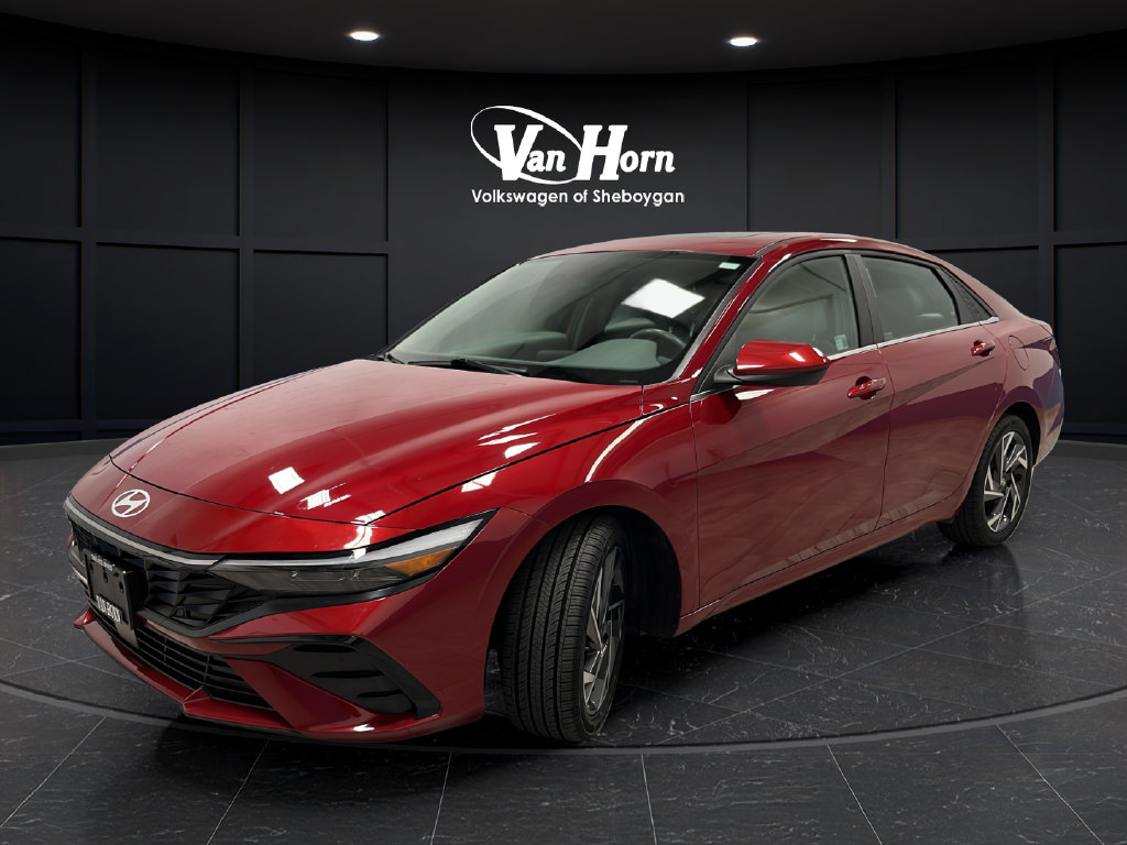 Used 2025 Hyundai Elantra SEL Convenience Sedan