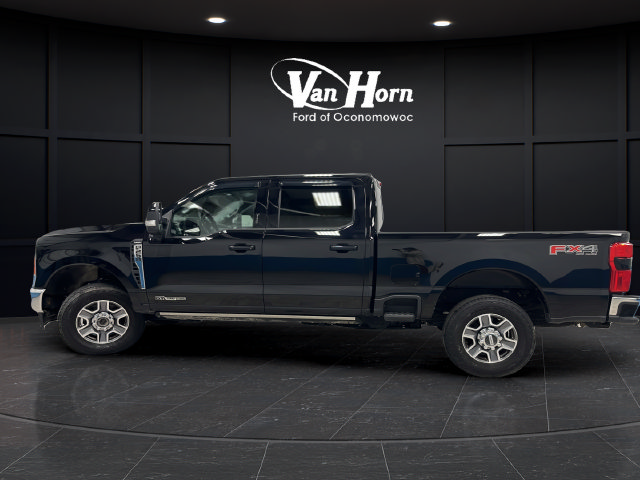 Used 2023 Ford Super Duty F-250 SRW LARIAT Truck Crew Cab
