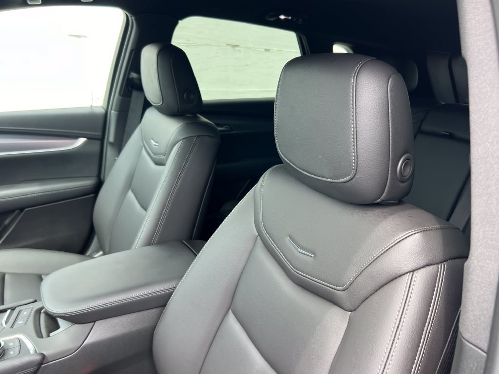 2026 Cadillac XT5 Luxury - Photo 9