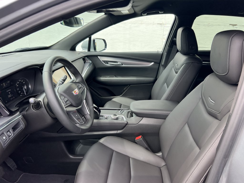 2026 Cadillac XT5 Luxury - Photo 8