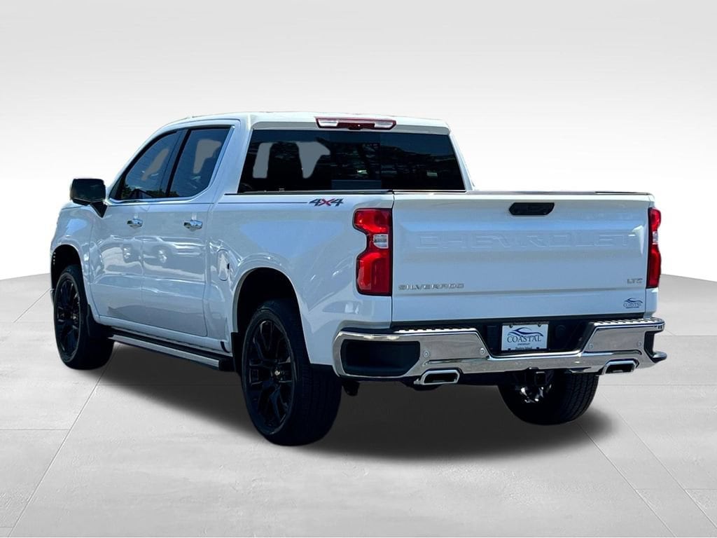 2026 Chevrolet Silverado 1500 LTZ - Photo 15