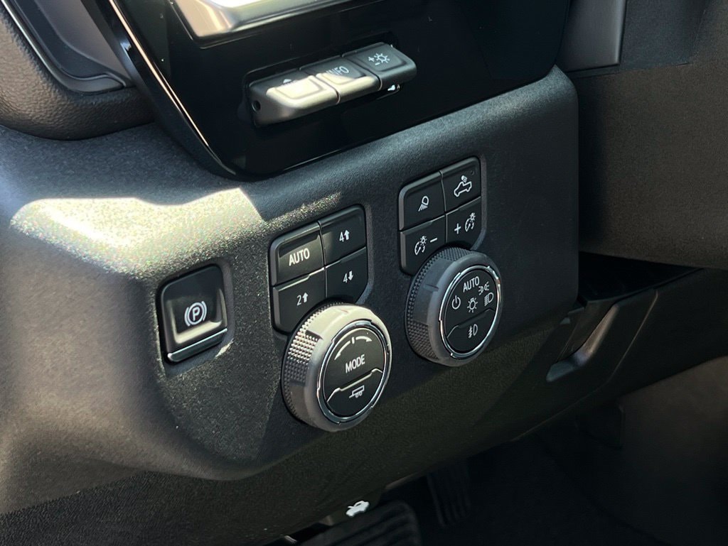 2026 Chevrolet Silverado 2500 HD LTZ - Photo 9